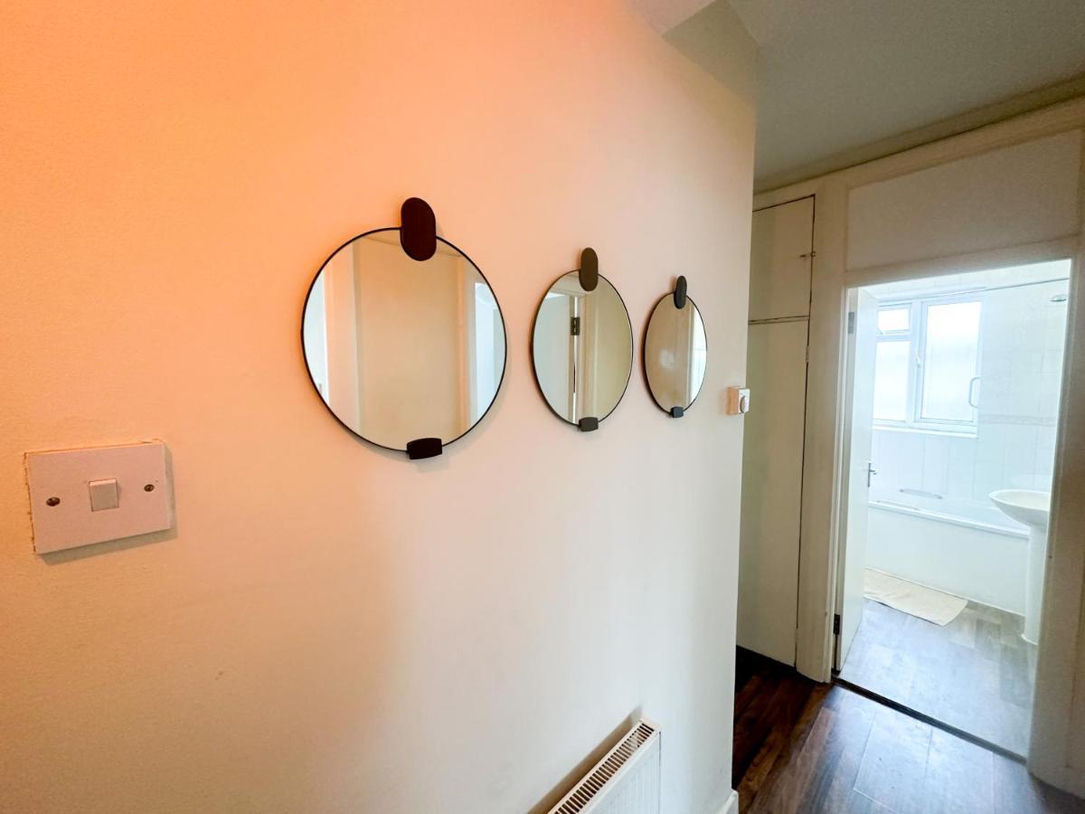 Eversholt Flats Apartment Londra Exterior foto